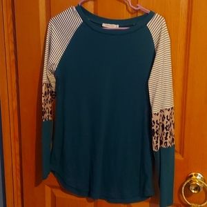 Women's long sleeve, Harhay size small